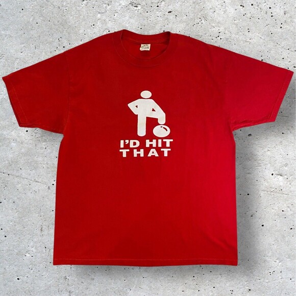 Men's T Shirt Bowling Soccer Dodge Ball I’d Hit That Funny Graphic Tee Y2K Sz XL - Picture 1 of 12